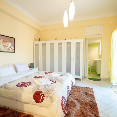 Attica Train Station 1 Bedroom 4 Pers Apartment Athens Exterior photo