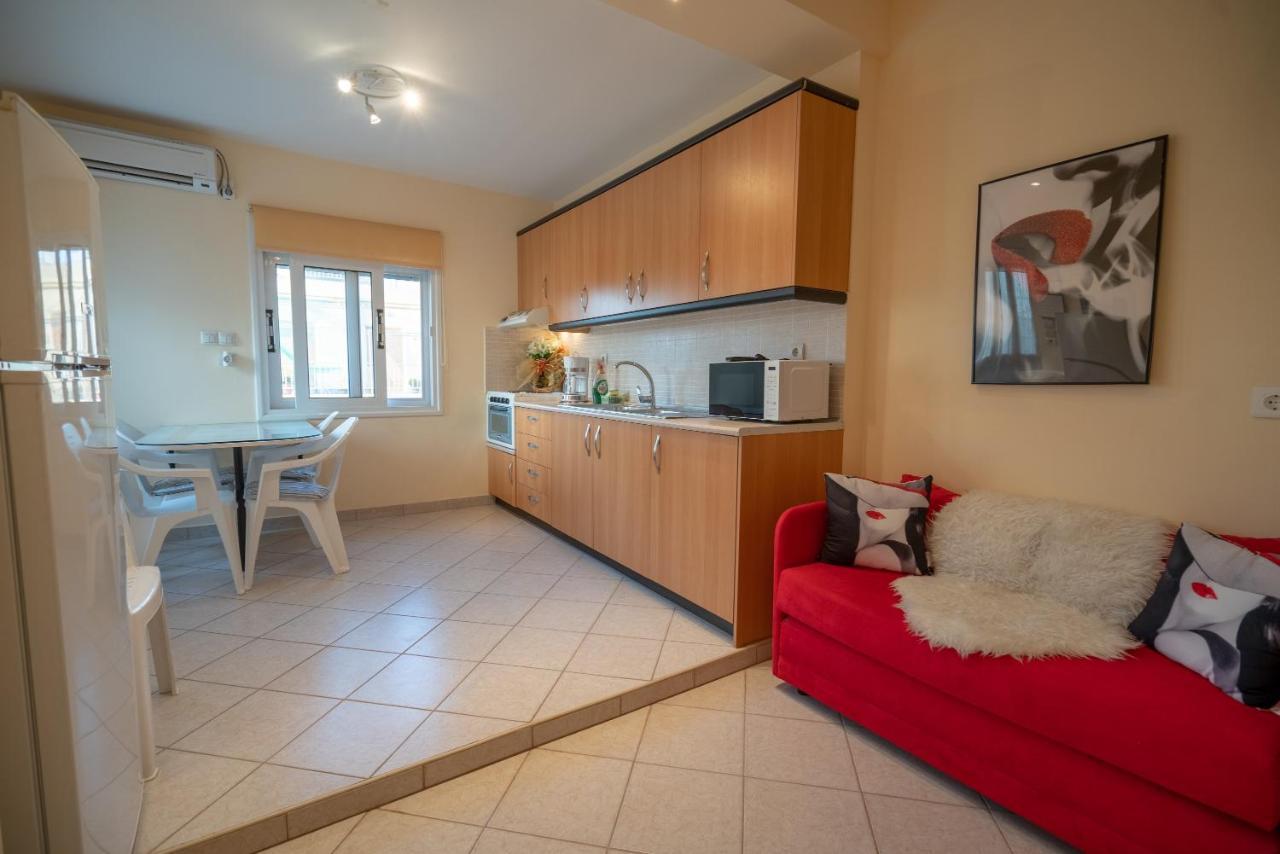 Attica Train Station 1 Bedroom 4 Pers Apartment Athens Exterior photo