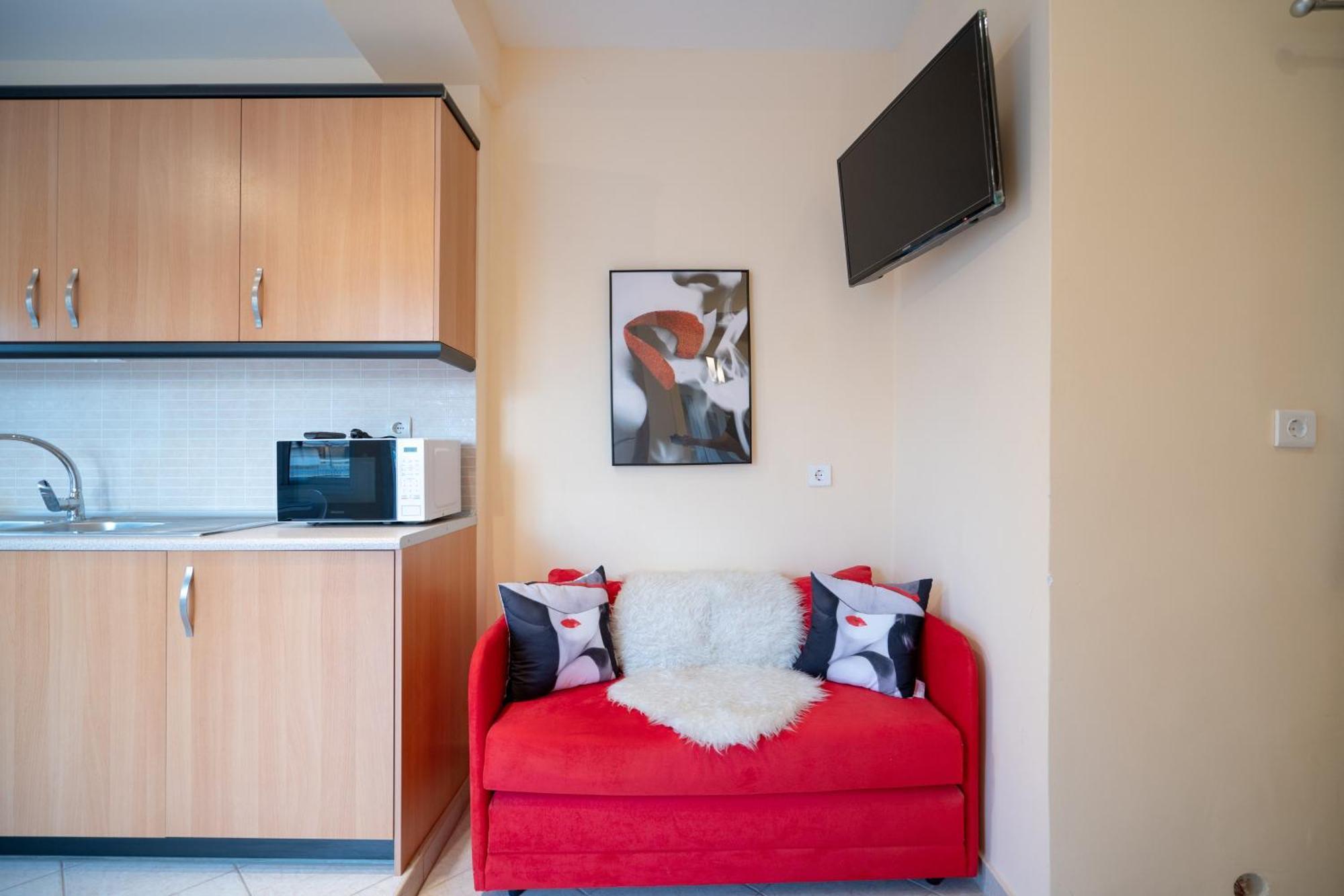 Attica Train Station 1 Bedroom 4 Pers Apartment Athens Exterior photo